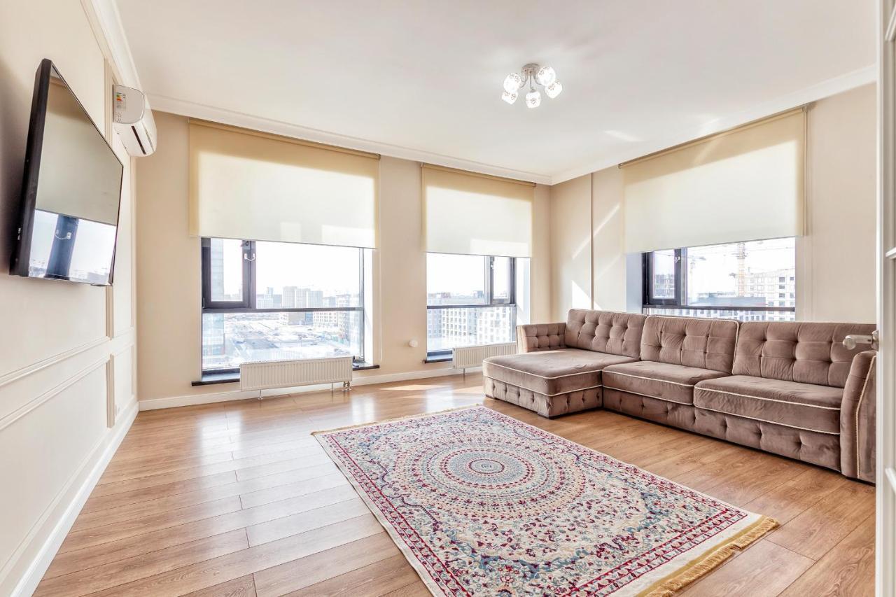 Raisson H346 шатыр Apartment